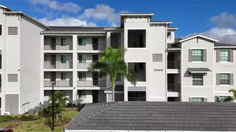 12240 Wellen Golf St #204, Venice, FL 34293