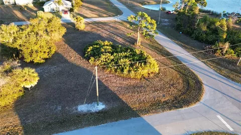 19 Reef Ct, Placida, FL 33946