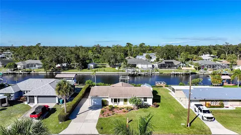 18427 Goodman Cir, Port Charlotte, FL 33948