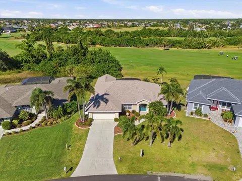 34 Medalist Cir, Rotonda West, FL 33947