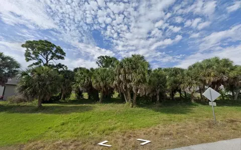 188 Long Meadow Ln, Rotonda West, FL 33947