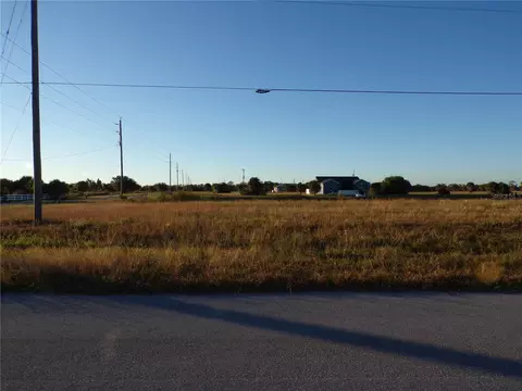 1 Blue Hen Dr, Placida, FL 33946