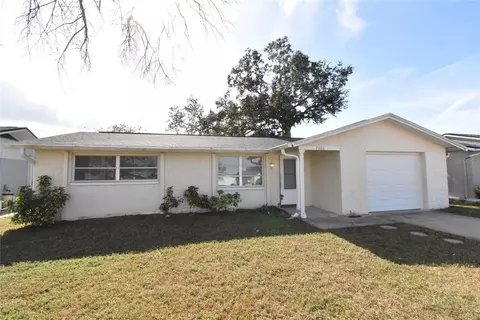 7300 Embassy Blvd, Port Richey, FL 34668