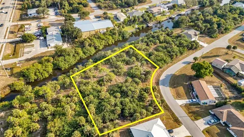 366 Lomond Dr, Port Charlotte, FL 33953