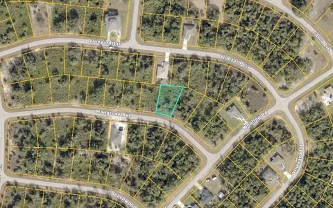 Mangrove Avenue, North Port, FL 34288