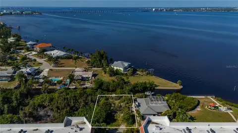 215 Orchid Dr, Punta Gorda, FL 33950