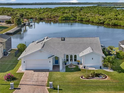 4203 Surfside Ct, Port Charlotte, FL 33948