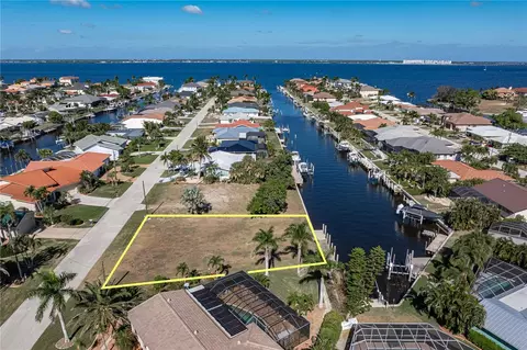 80 Ocean Dr, Punta Gorda, FL 33950