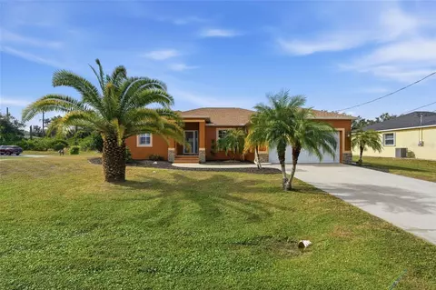 6469 Blueberry Dr, Englewood, FL 34224