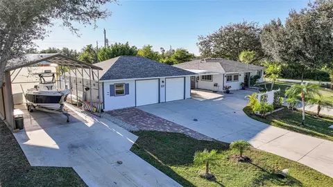 4639 Kempson Ln, Port Charlotte, FL 33981