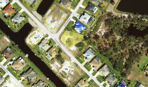 190 Medalist Rd, Rotonda West, FL 33947