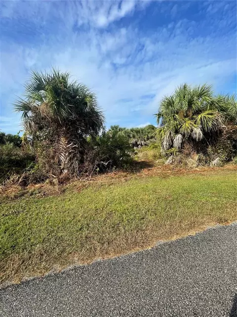 10477 New Brittain St, Port Charlotte, FL 33981