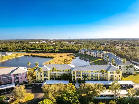 2140 Heron Lake Dr #302, Punta Gorda, FL 33983