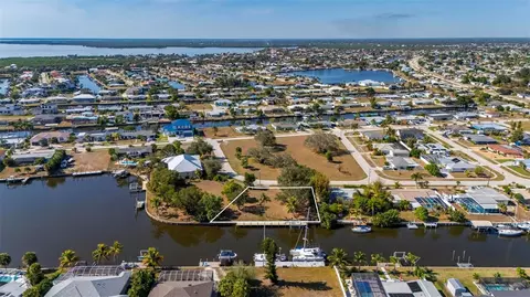 165 Small St SE, Port Charlotte, FL 33952