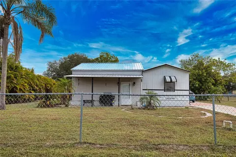 1464 NE Leisure Ave, Arcadia, FL 34266