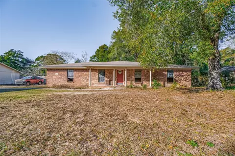 7260 Baronne Pl, Pensacola, FL 32526