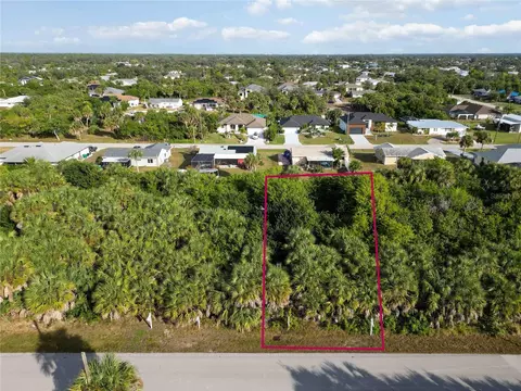 18707 Ashcroft Cir, Port Charlotte, FL 33948