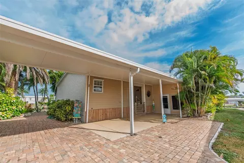 46 Alligator Ave, Punta Gorda, FL 33950