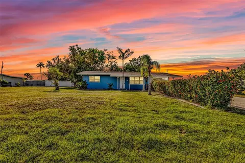 419 E Mckenzie St, Punta Gorda, FL 33950