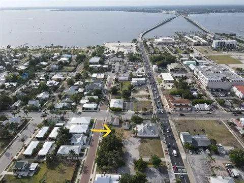 308 Goldstein St, Punta Gorda, FL 33950