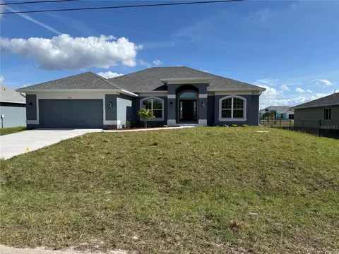 9227 Newnan Cir, Port Charlotte, FL 33981