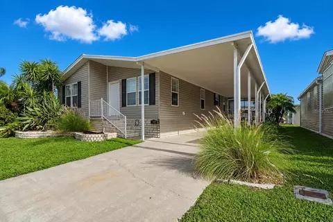 2100 Kings Hwy #742, Port Charlotte, FL 33980