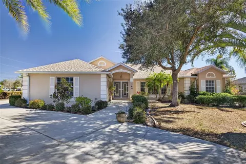 360 Seasons Dr, Punta Gorda, FL 33983