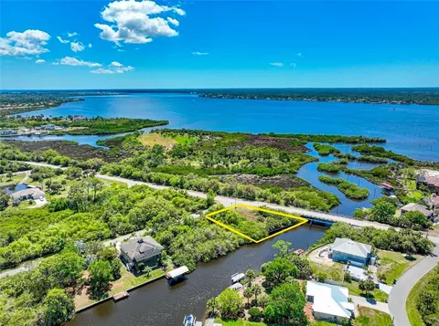 12412 Eisenhower Dr, Port Charlotte, FL 33953