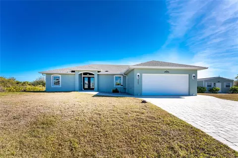 4384 Kempson Ln, Port Charlotte, FL 33981