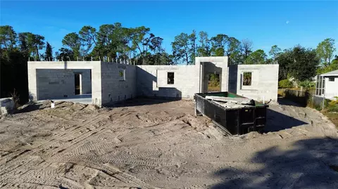 1405 Winthrop St, North Port, FL 34288