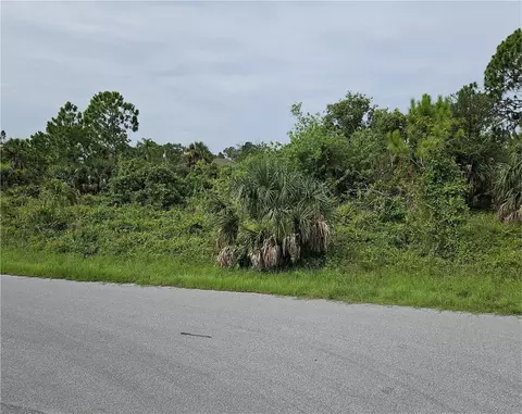 2451 Chapel Dr, Port Charlotte, FL 33953
