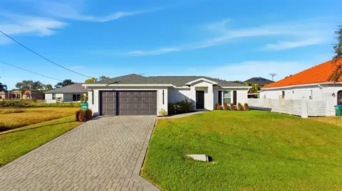 1910 NW 27th Pl, Cape Coral, FL 33993