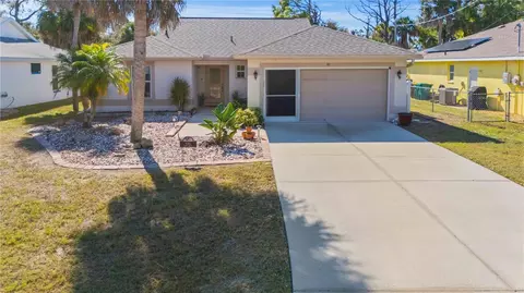 141 Kings Dr, Rotonda West, FL 33947