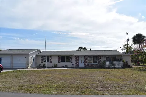 893 E 4th St, Englewood, FL 34223