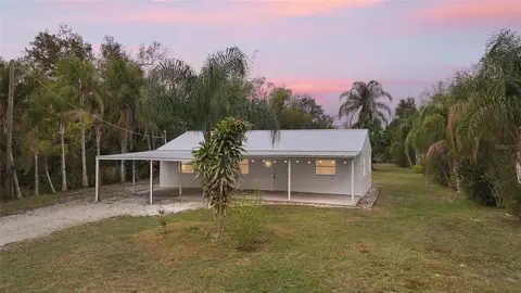 2451 NW Garvin Ave, Arcadia, FL 34266