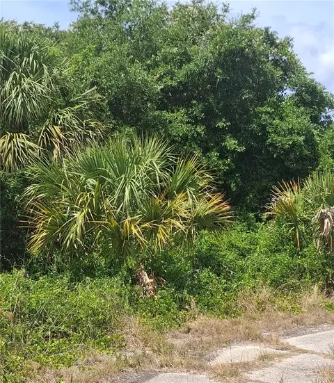 N Holloway Avenue, North Port, FL 34288