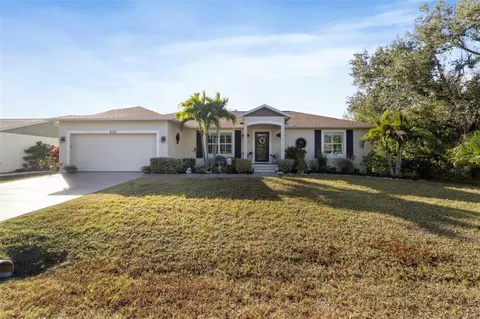6175 Sturgis St, Englewood, FL 34224