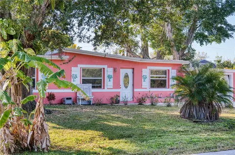 1027 Coral Ridge Dr, Punta Gorda, FL 33950