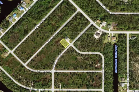 1053 Davenport Dr, Port Charlotte, FL 33953