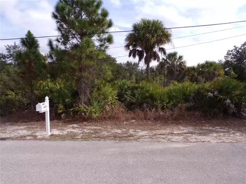Dryden Street, North Port, FL 34288