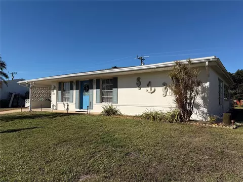 330 Lasayette Dr NE, Port Charlotte, FL 33952