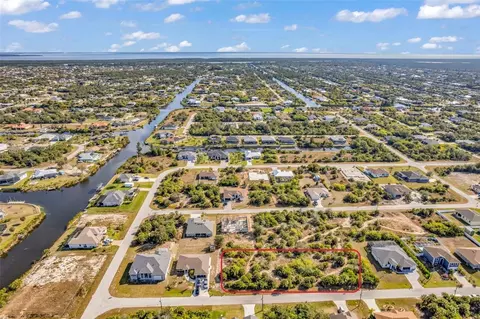 10022 Greetings St, Port Charlotte, FL 33981