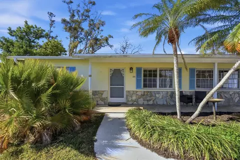 270 Southland Rd, Venice, FL 34293