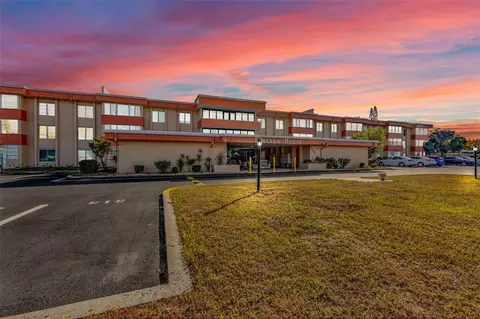 2290 Aaron St #213, Port Charlotte, FL 33952