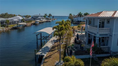 290 Tait Ter SE, Port Charlotte, FL 33952