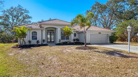 4900 Old Oakleaf Dr, Sarasota, FL 34233
