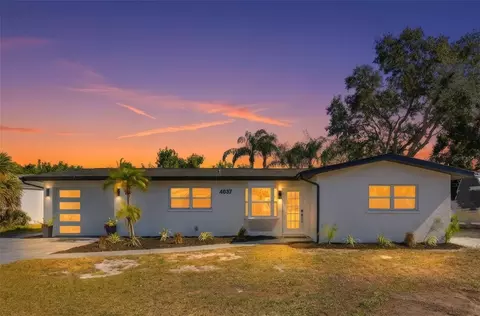 4637 Maceachen Blvd, Sarasota, FL 34233