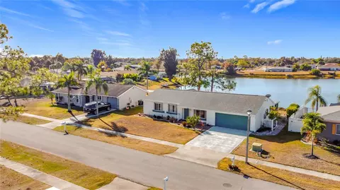 4065 Fontainebleau St, North Port, FL 34287