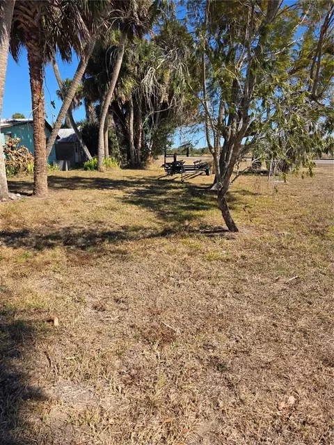 Exterior - 1024 Strickland Rd, Okeechobee, FL 34974 photo 10 of 10