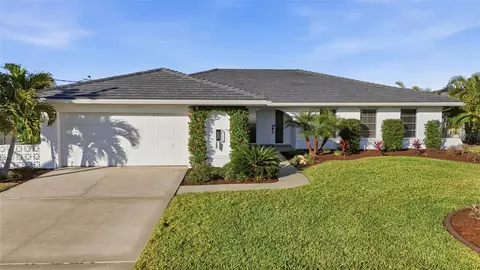 390 Capri Isles Ct, Punta Gorda, FL 33950